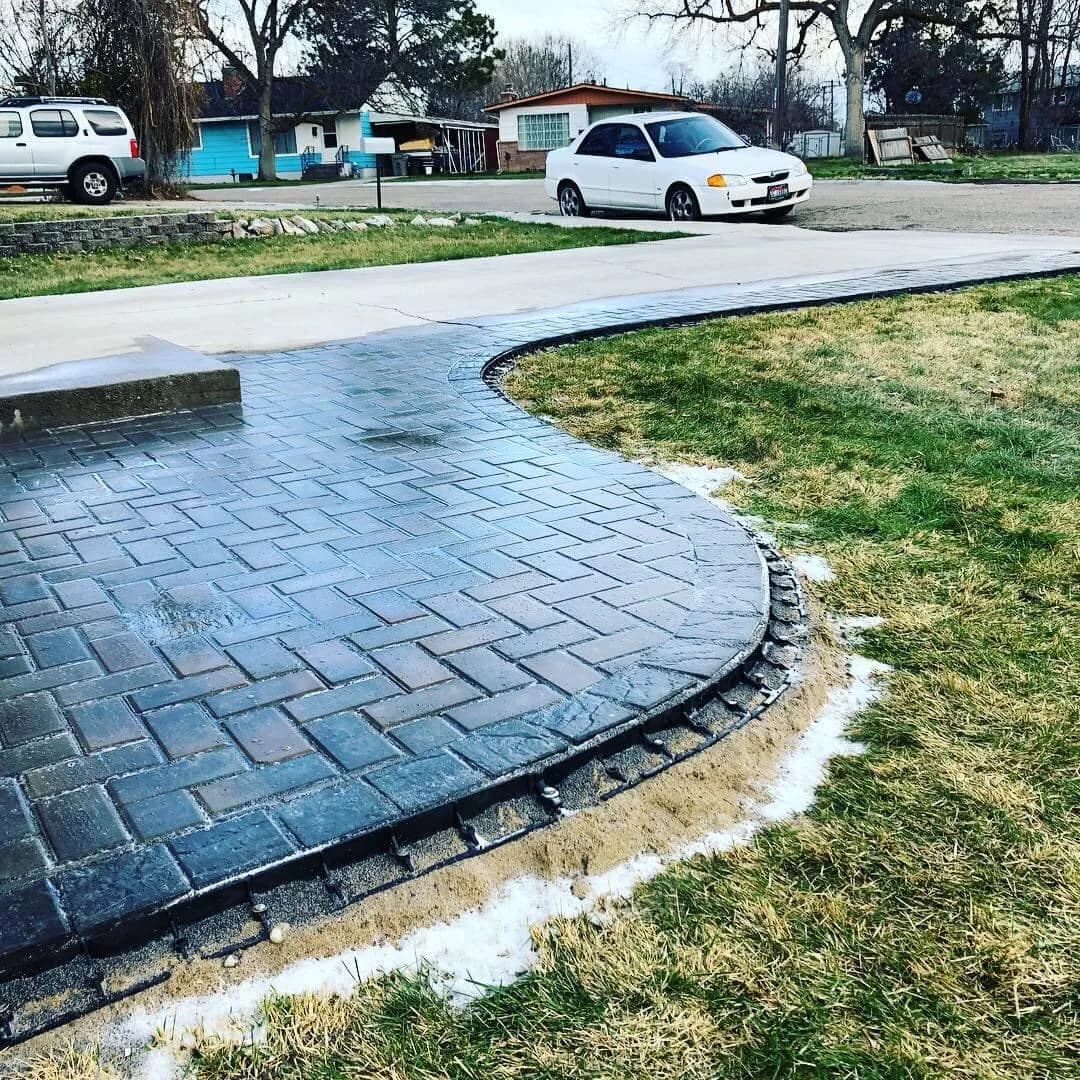 boise idaho paver walkway with edging photo 1