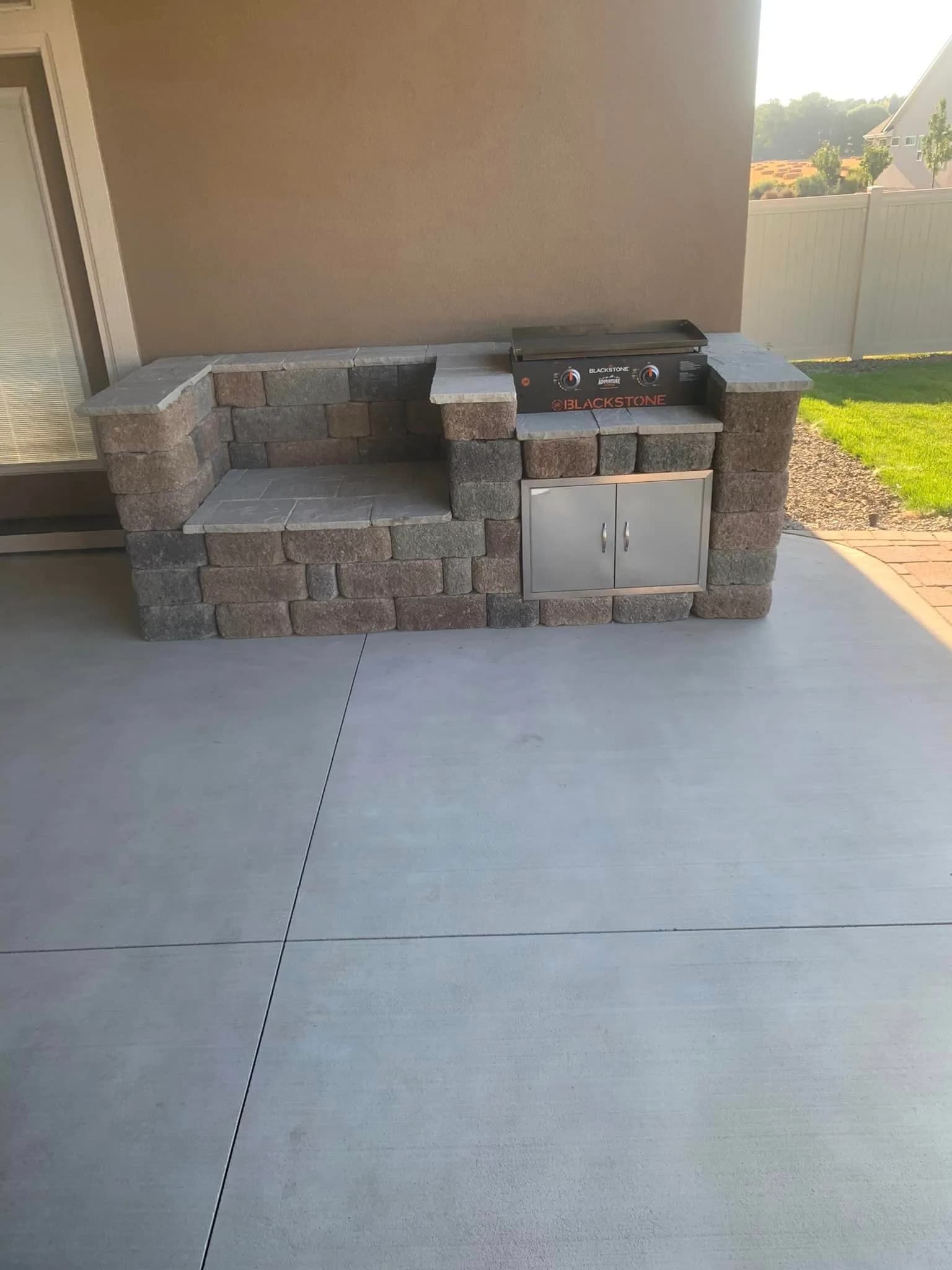 eagle idaho concrete patio outdoor kitchen landscaping blocks photo 1