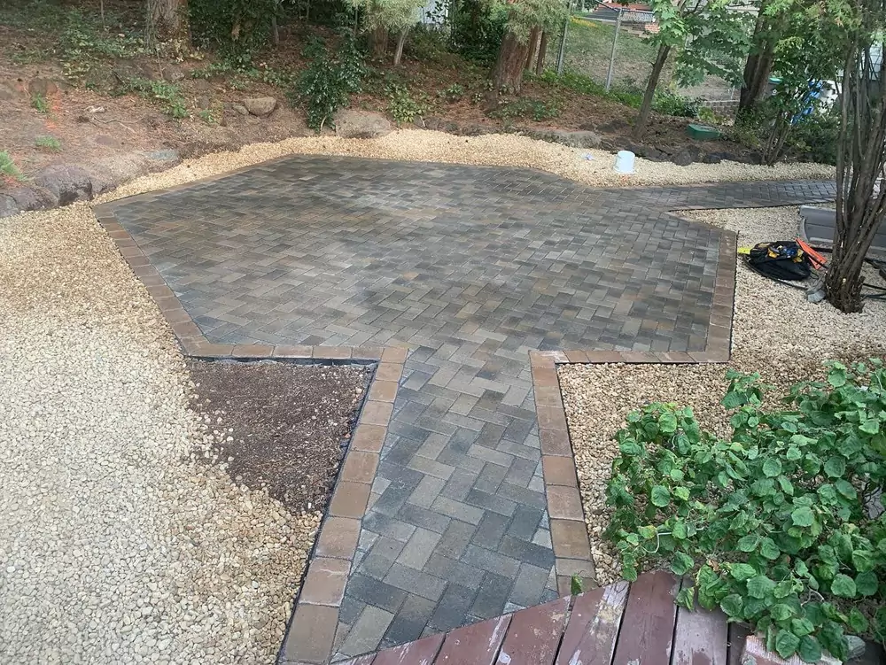 208-specialties-landscaping-hardscaping-project-meridian-idaho-pavers-patio-custom-paver-patio-photo-7-68599d6d91b38